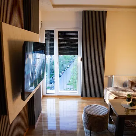 Sajam Exclusive Lejlighed *